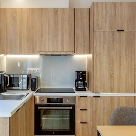Io Apartment