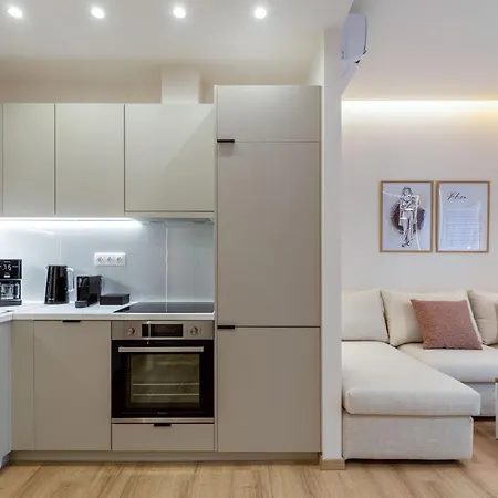 Io Apartment