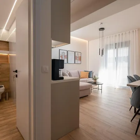 Io Apartment