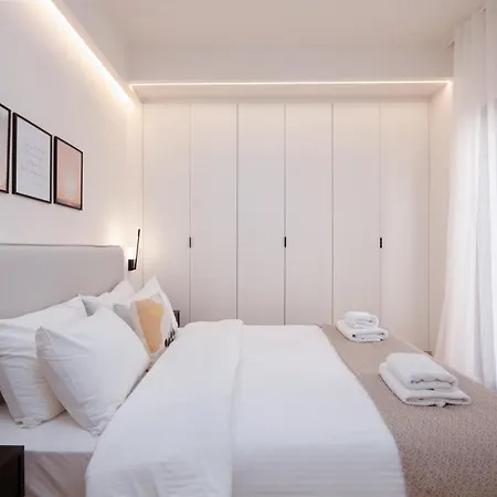Io Apartament *